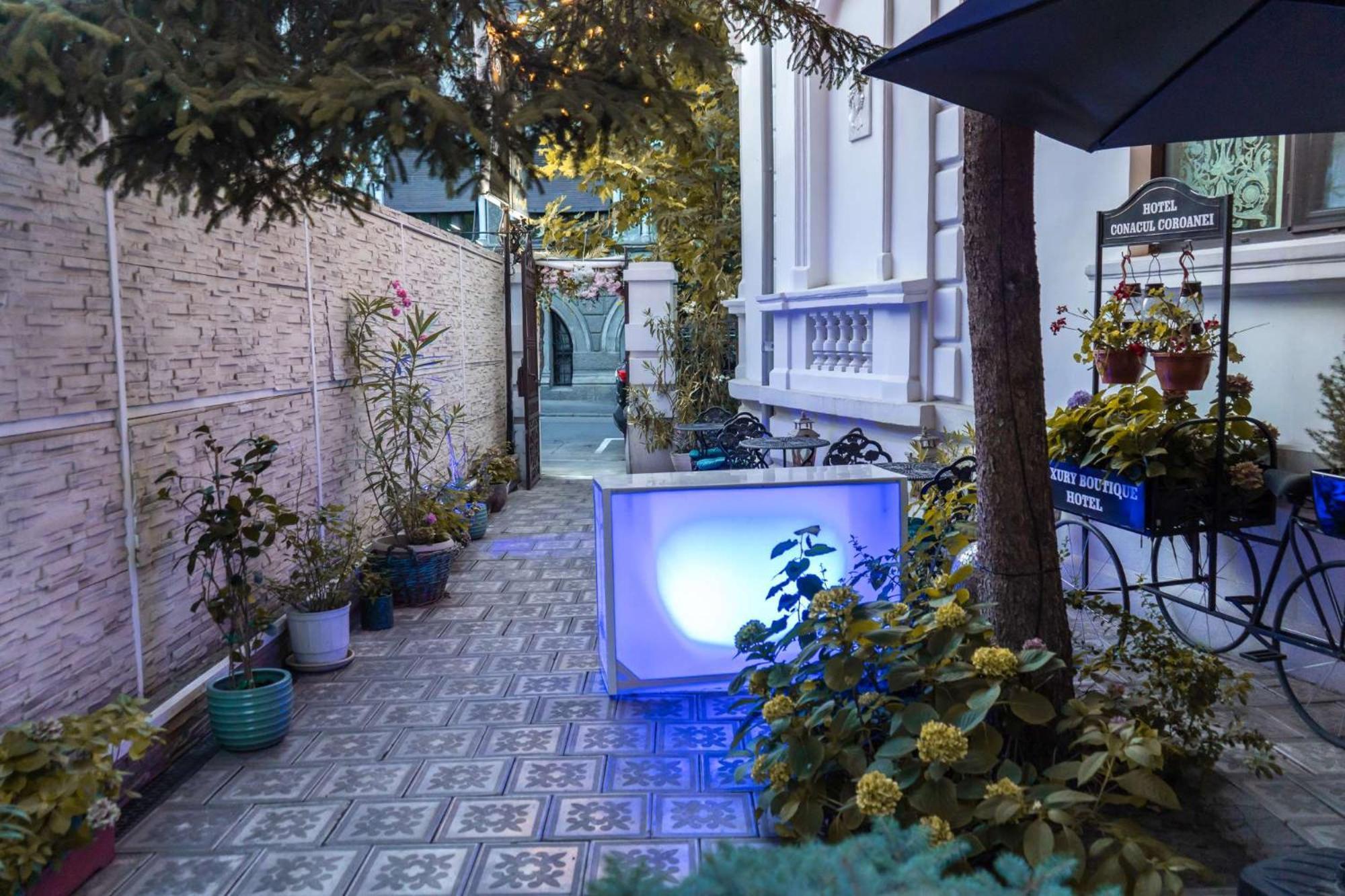 Conacul Coroanei Luxury Boutique Hotel Bucharest Luaran gambar
