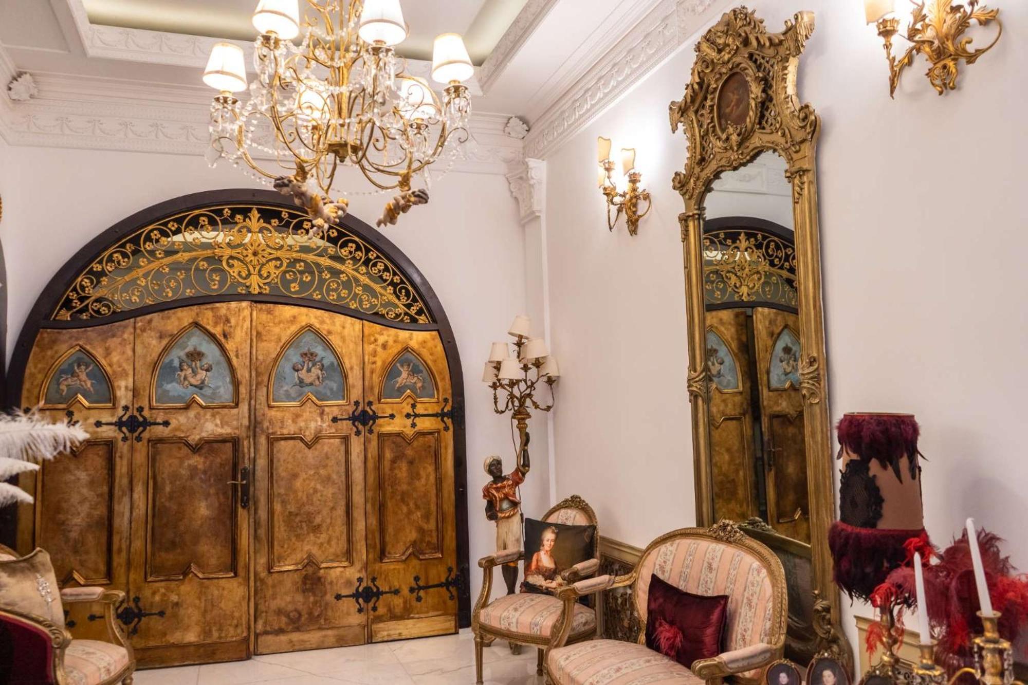 Conacul Coroanei Luxury Boutique Hotel Bucharest Luaran gambar