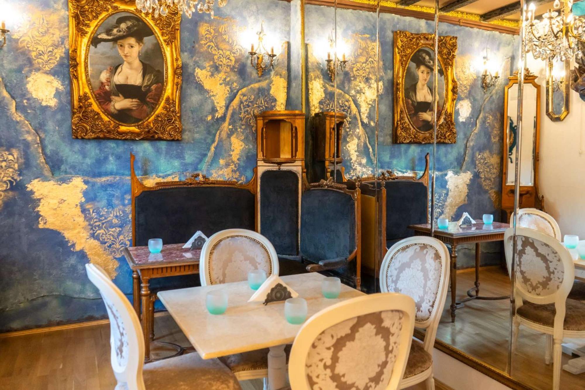 Conacul Coroanei Luxury Boutique Hotel Bucharest Luaran gambar