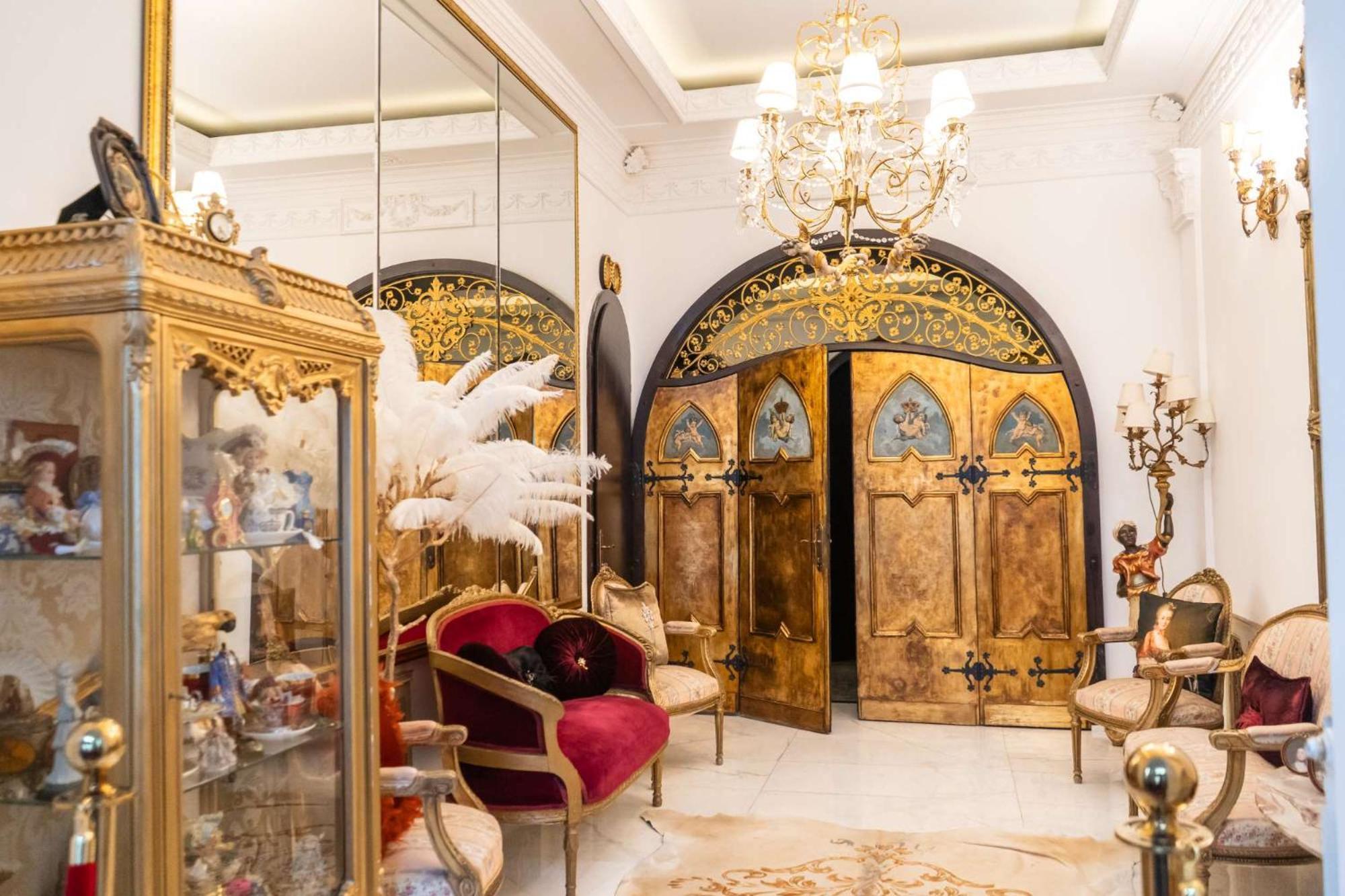 Conacul Coroanei Luxury Boutique Hotel Bucharest Luaran gambar