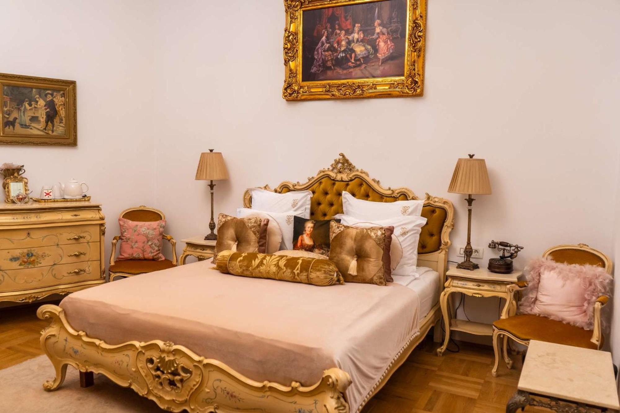 Conacul Coroanei Luxury Boutique Hotel Bucharest Luaran gambar