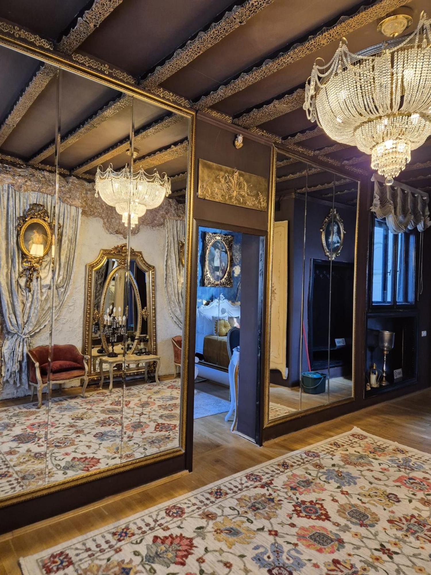 Conacul Coroanei Luxury Boutique Hotel Bucharest Luaran gambar
